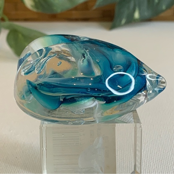 Turquoise Blue Art Glass Heart Paperweight Swirling Bright Colors Hand Blown 2.5 - Picture 13 of 16